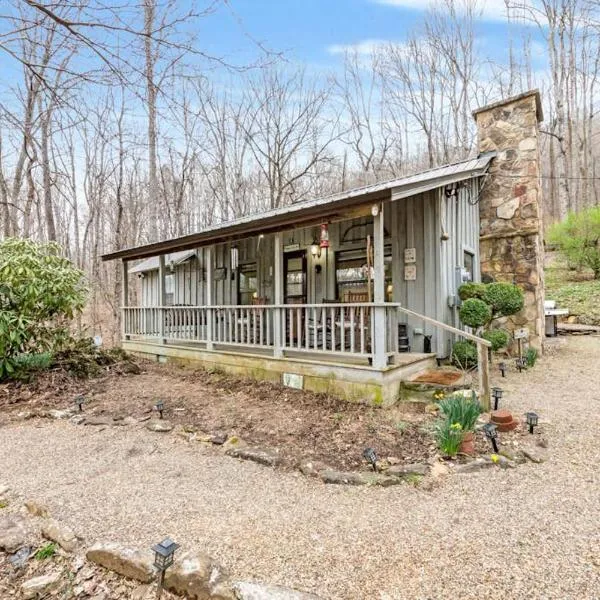 Hidden Creek Cabin, Hotel in Franklin