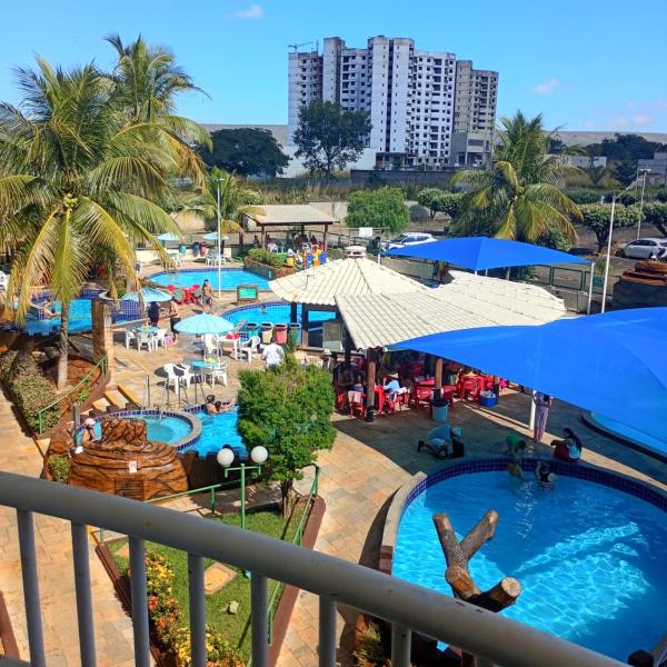 Flat com varanda no Thermas Place