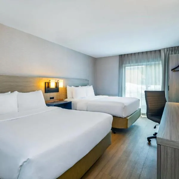 Comfort Inn Saskatoon Centre, khách sạn ở Saskatoon