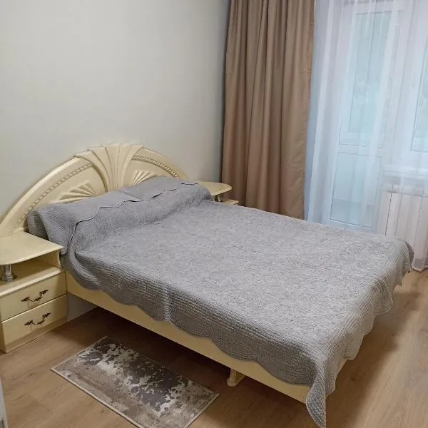 Квартира з каміном, Hotel in Kiew