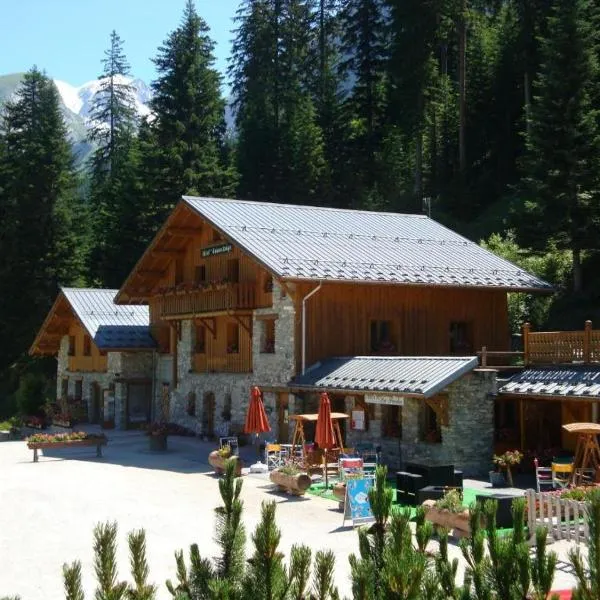 Epicéa Lodge Hôtel et Camping, hotel in Pralognan-la-Vanoise