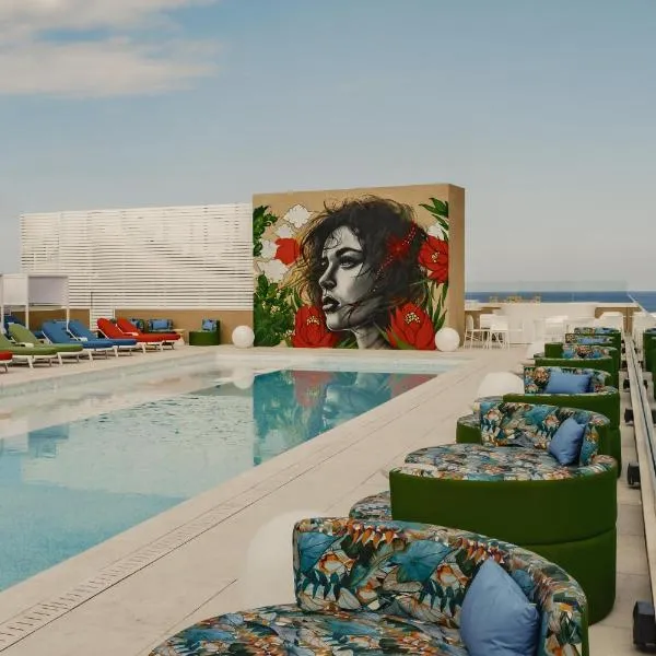 Hyatt Centric Malta, hotel in San Ġiljan