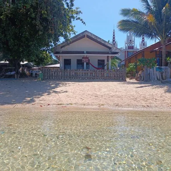 Bunaken Blesshi Guest House, hotel en Bunaken