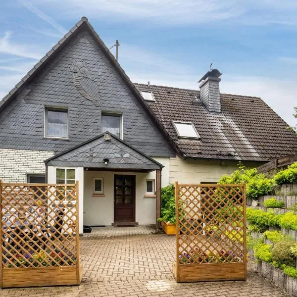 Viesnīca Ferienhaus Maag, 102qm pilsētā Atendorna