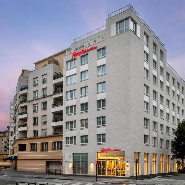 Hampton By Hilton Paris Saint Ouen, hotel di Saint-Ouen