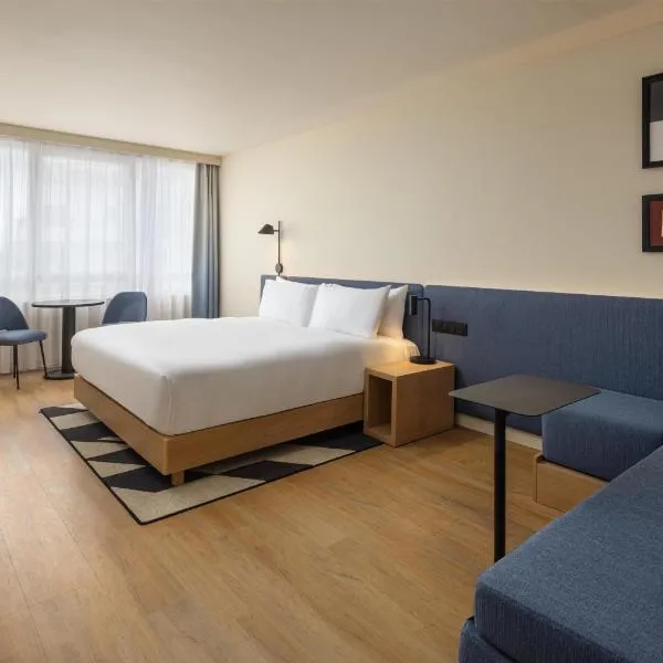 Hampton By Hilton Paris Saint Ouen, hotel v destinaci Saint-Ouen