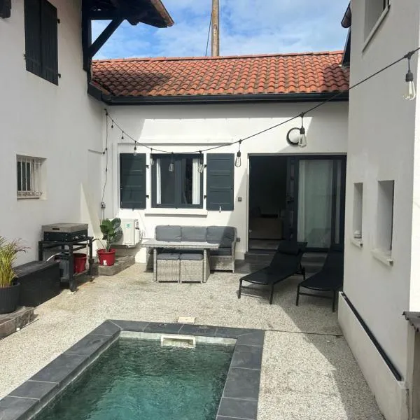 Surf lodge terrasse vue mer Capbreton, hotel din Capbreton