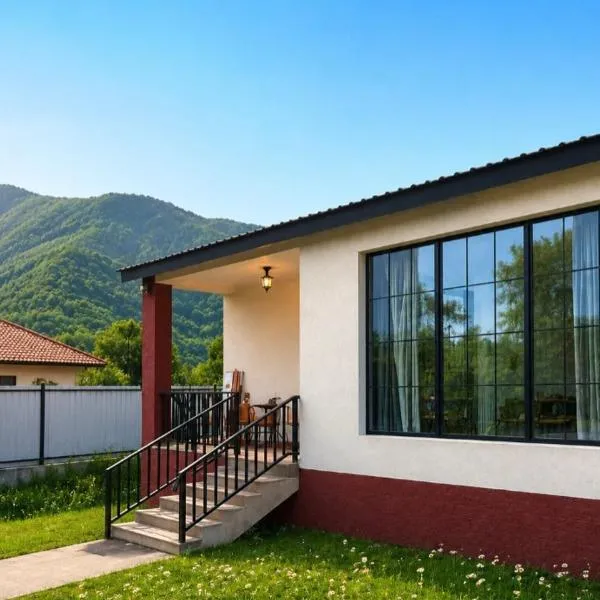 Garden Cottage, hotel i Borjomi