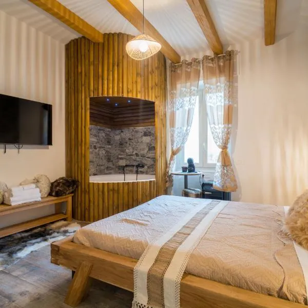 Le 4 meraviglie, hotel u gradu Algero