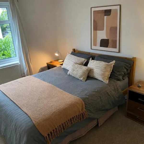 Bright & spacious first floor apartment Cambridge, hotel in Chesterton