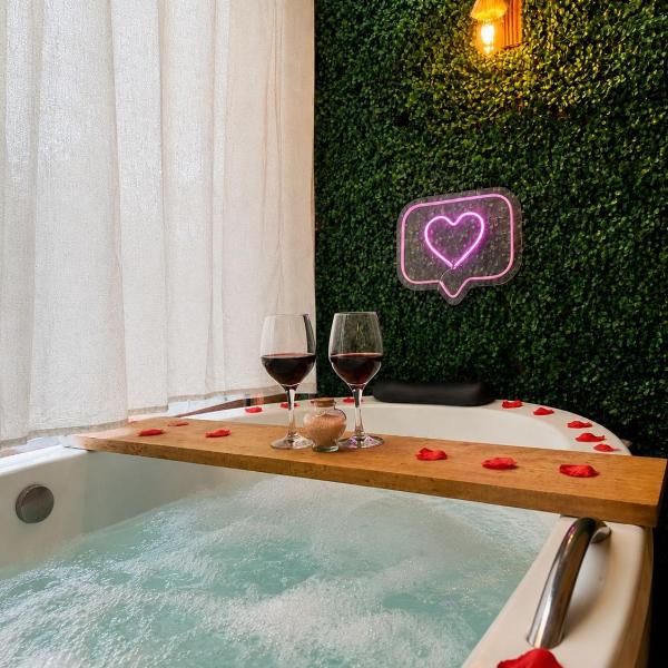Cabana romântica com hidro e conforto