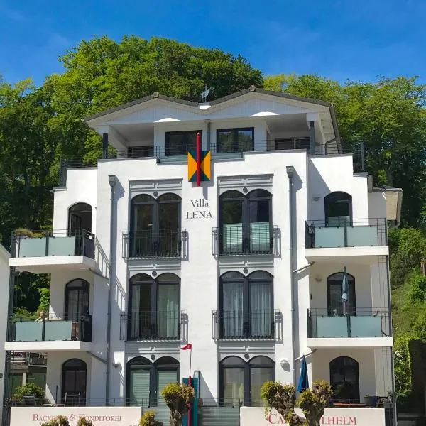 Villa Lena mit Fahrstuhl und Bäcker im Haus, direkt an der Flaniermeile, hotel in Ostseebad Sellin