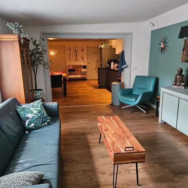 SecondHandRose, hotel a Sprang-Capelle