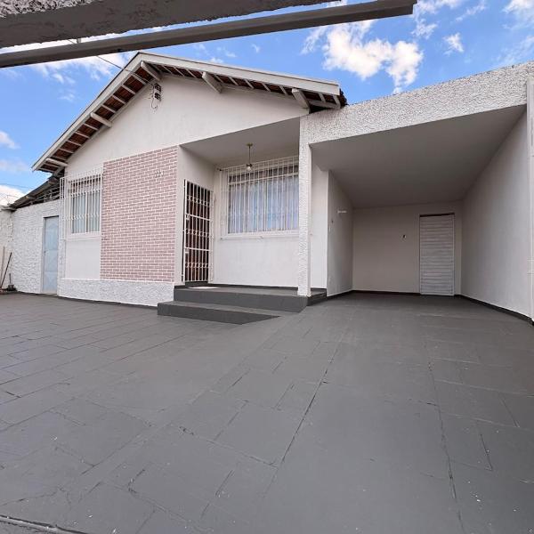 Casa completa com garagem 10 minutos da ABCZ e próximo ao praça shopping