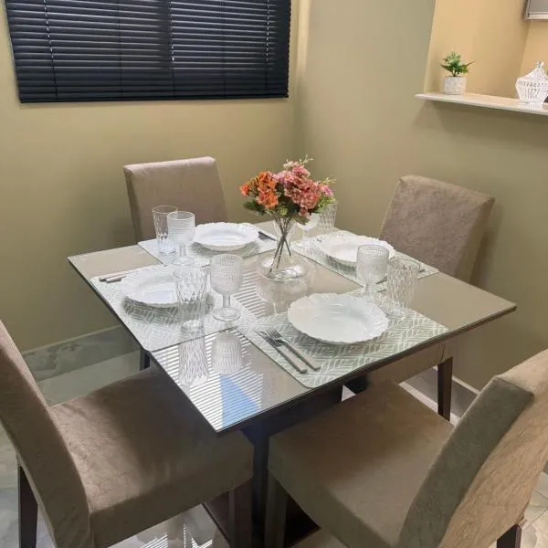 Apartamento Espaço e Conforto Cerejeiras, hotel in Várzea Grande
