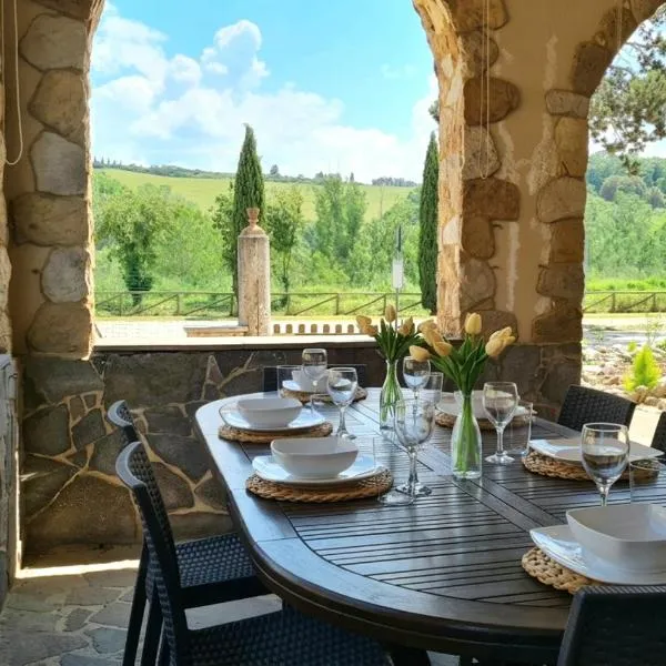 VAL D'ORCIA DELUXE 3 incantevole casa con vista sulle colline, WiFi e parcheggio, מלון בסן ג'יובאני ד'אסו
