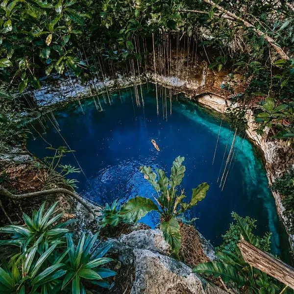 Hotel Boutique Cenote Secreto Maya, hotel v destinácii Yaxché