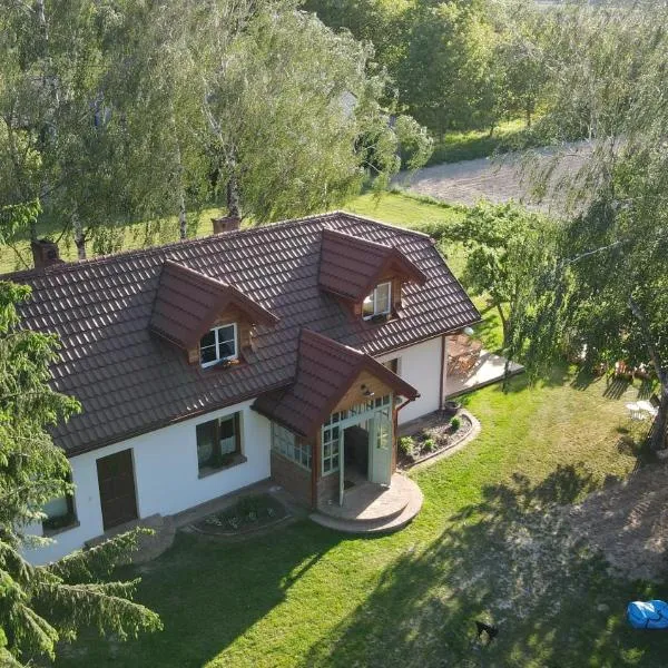 AH! Siedlisko, hotel din Salomin