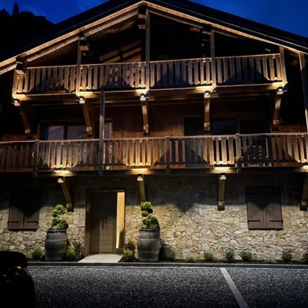 Chalet d'exception VORALPES 1770, hotel v mestu Villard-sur-Doron