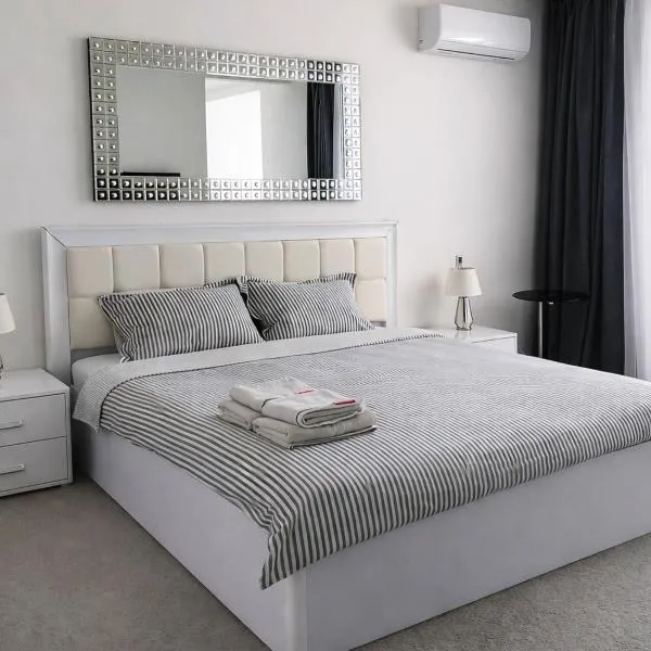Riverview apartment in the Riviera, hotel a Mikolàiv