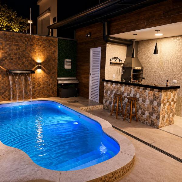 Casa com Piscina Aquecida e Ar-Condicionado em Todos os Ambientes a 600m da Praia