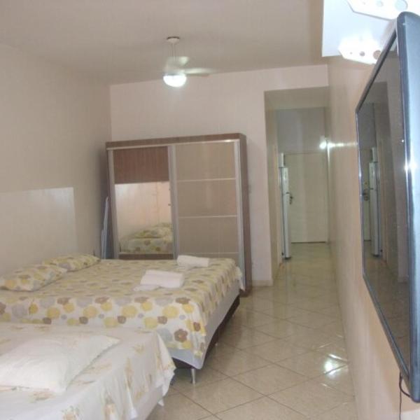 Studio Copacabana com Garagem a 3 Min da Praia para até 4 Pessoas - Foto 5
