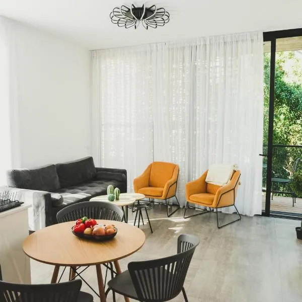 Carmelmarket Luxury One Bedroom Apt By Localz, hôtel à Tel Aviv