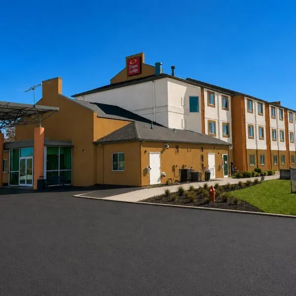 Econo Lodge Menomonie، فندق في مينوموني