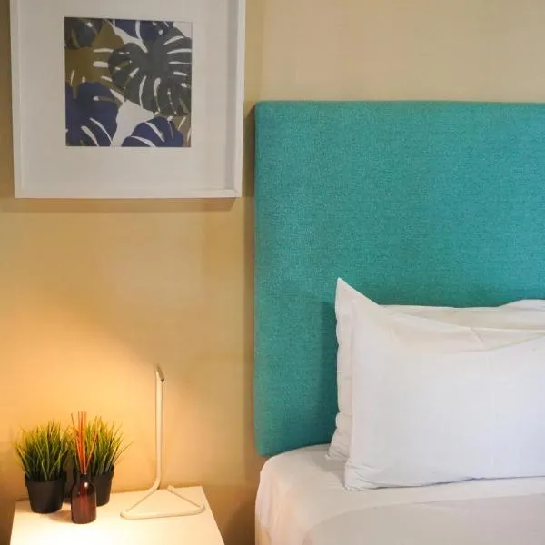La Promenade Absolute Waterfront Apartments: Caloundra şehrinde bir otel