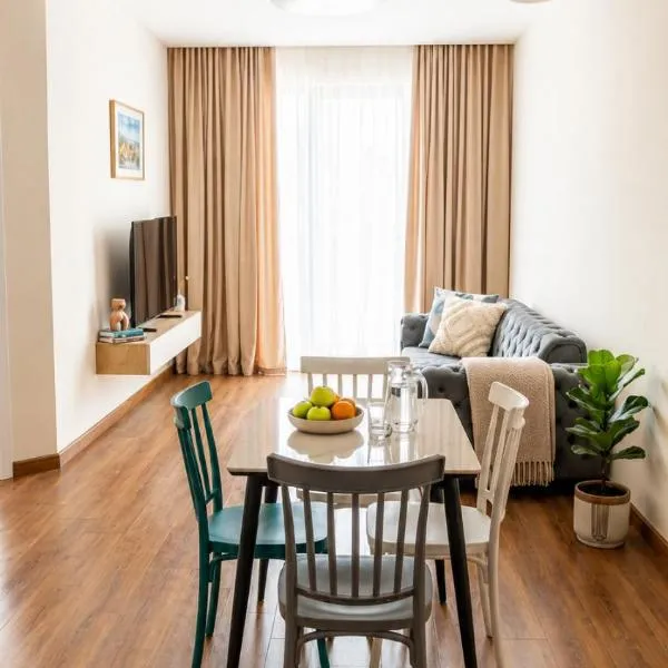 Amazing residence in a 5 STAR building 2 Min to the Metro station, hotel Tbilisziben