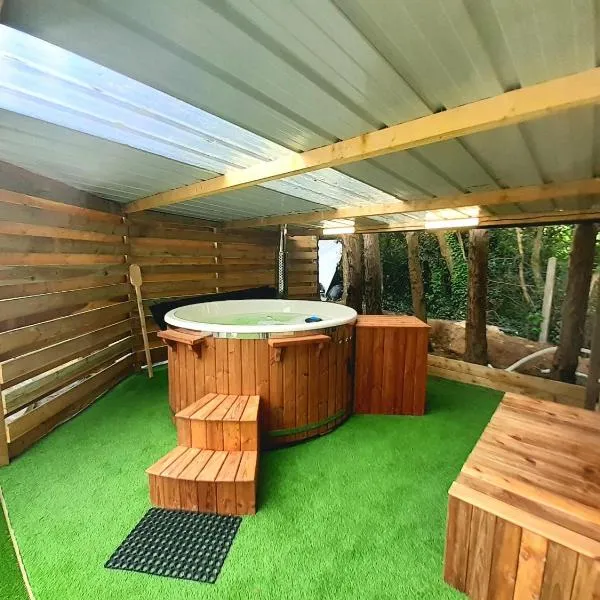 Yourte avec bain nordique, hotel v mestu Quimper