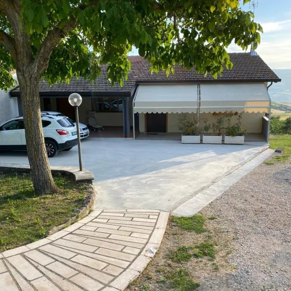 Viesnīca Bed and Breakfast "POGGIO MARANO" pilsētā San Bartolomeo in Galdo