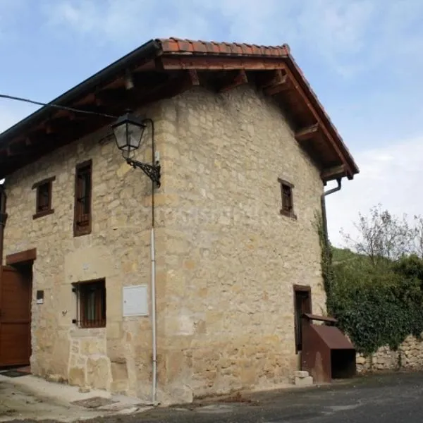 El horno Albergue Manzanos, hotel em Manzanos