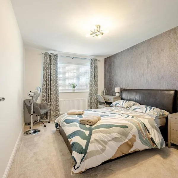 Telford - Priorslee, Spacious Double Room on a Newly built House, Free Parking, Free Wifi, Shared House & Shared Washroom, hotel v destinaci Redhill