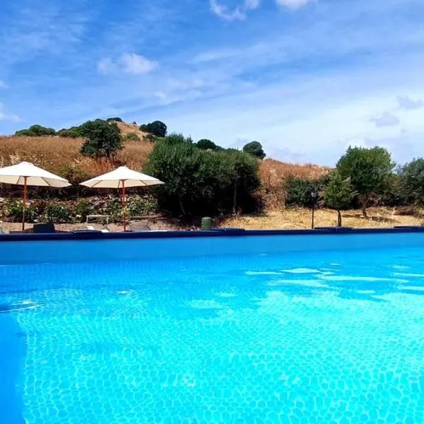 Su Arghentu Country Hotel, hotel u gradu 'Laerru'