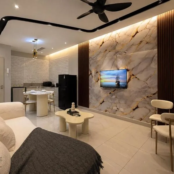 Apartment in Seri Kembangan - Near MRT, Pool & Free Parking, hotel din Serdang