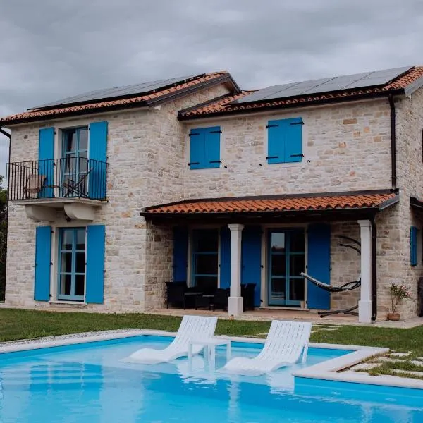 Villa Francesca with Private Pool & Designer Interior, hotel u gradu Kaštel