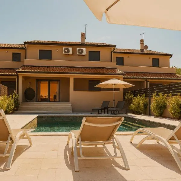 Casa ZOMABRIA, hotell i Poreč