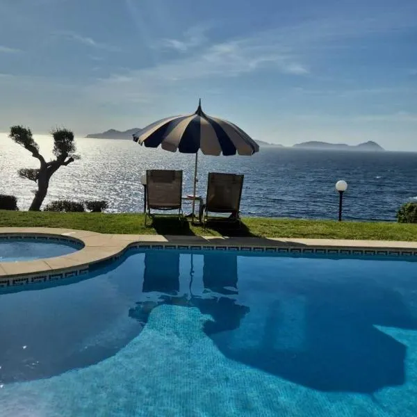 Ocean Luxury Retreat · Pool & Sea Views, hotel sa Oya