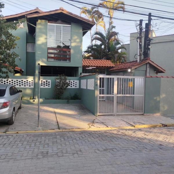 Apartamento em Maranduba Ubatuba 100 metros da praia