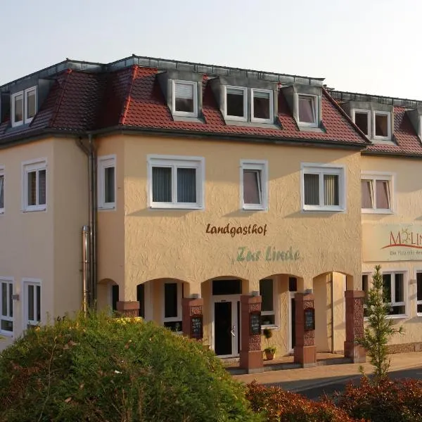 Hotel Linde Pfalz, hotel di Silz