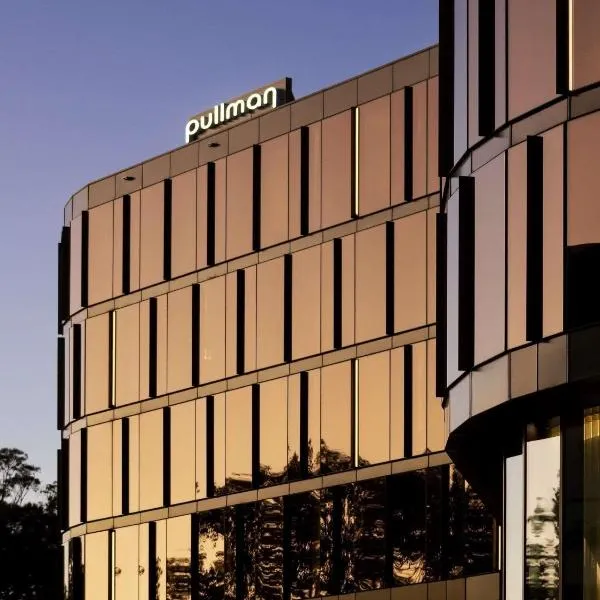 Pullman Sydney Penrith, hotel em Penrith