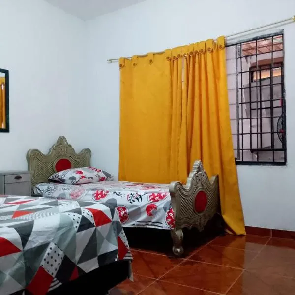 Casa Rio y Montaña, hotel in Honda