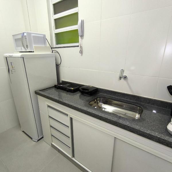 Apê 1 quarto na Rua Bolivar em Copacabana - C057 - Foto 3
