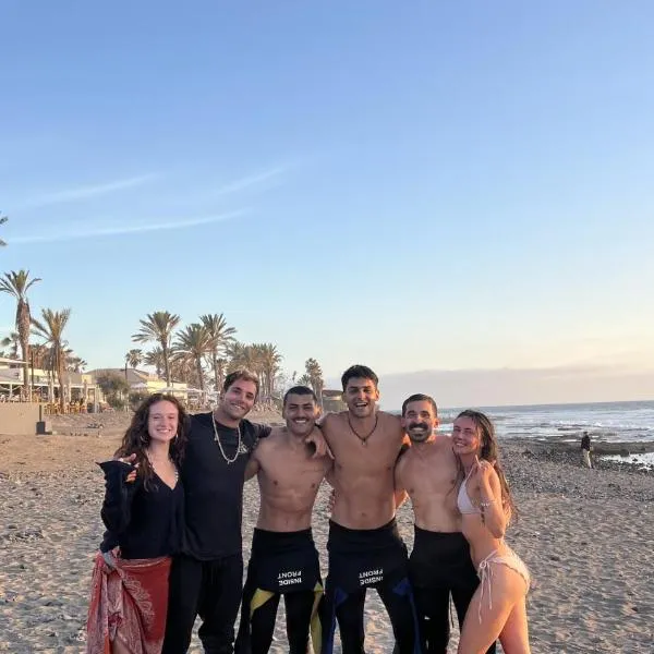 The Tree House Surf Camp, hotel ad Adeje