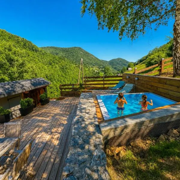 Le René-Sens, chalet 5p avec bain nordique, piscine et vue Pyrénées, hotel u gradu Boutx