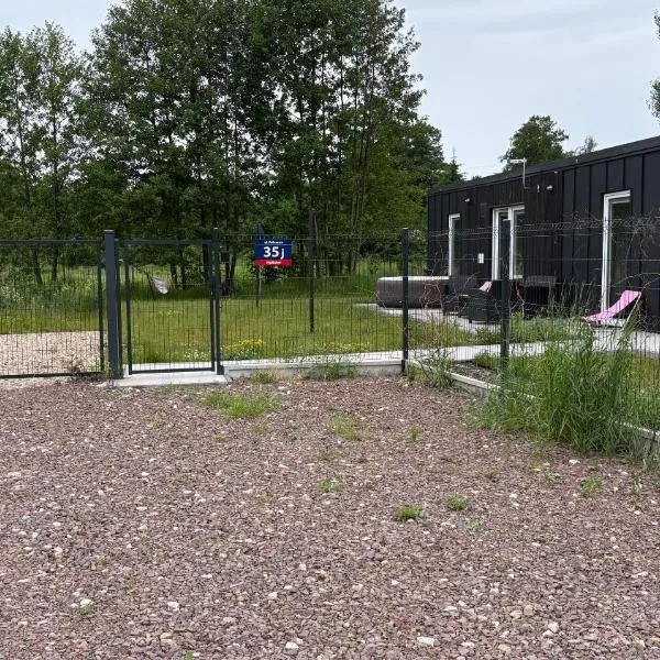Domek nad Strugą przy stawach 10 km od Warszawy" Jacuzzi na zamówienie", hotel em Halinow