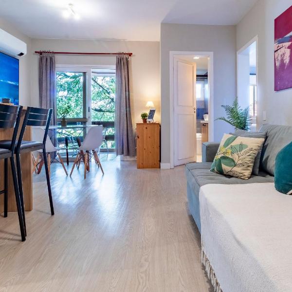 Apartamento a 100 metros da praia de Jurerê - J55