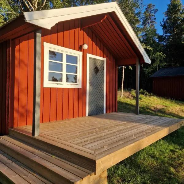 Långseruds Stugby Nature Cabins โรงแรมในByn