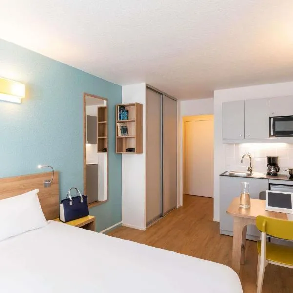 Aparthotel Adagio Access La Défense - Place Charras, hotel in Courbevoie
